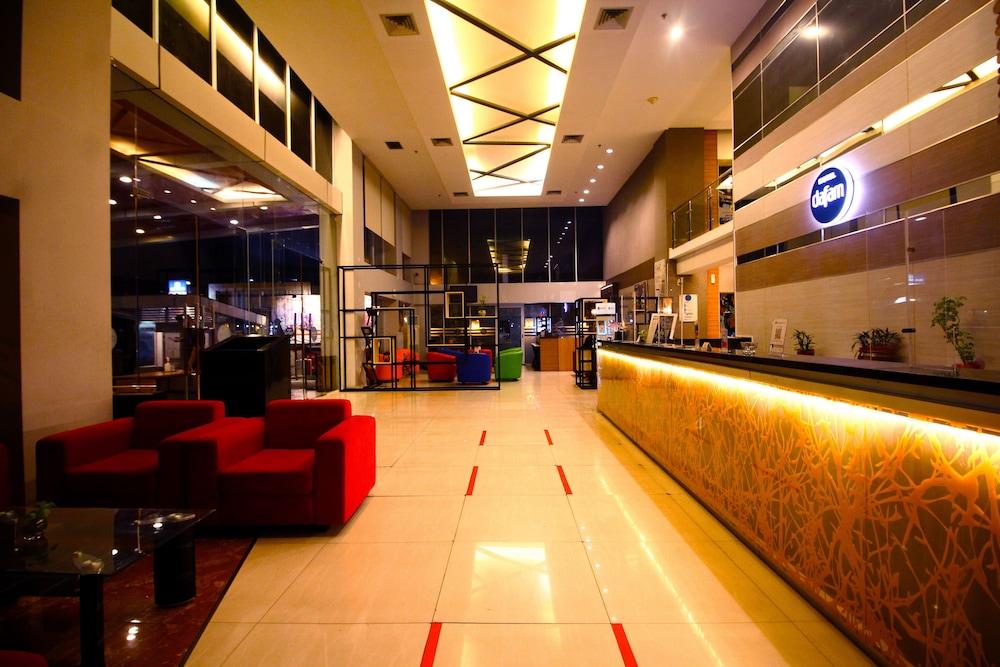 Hotel Dafam Пеканбару Экстерьер фото