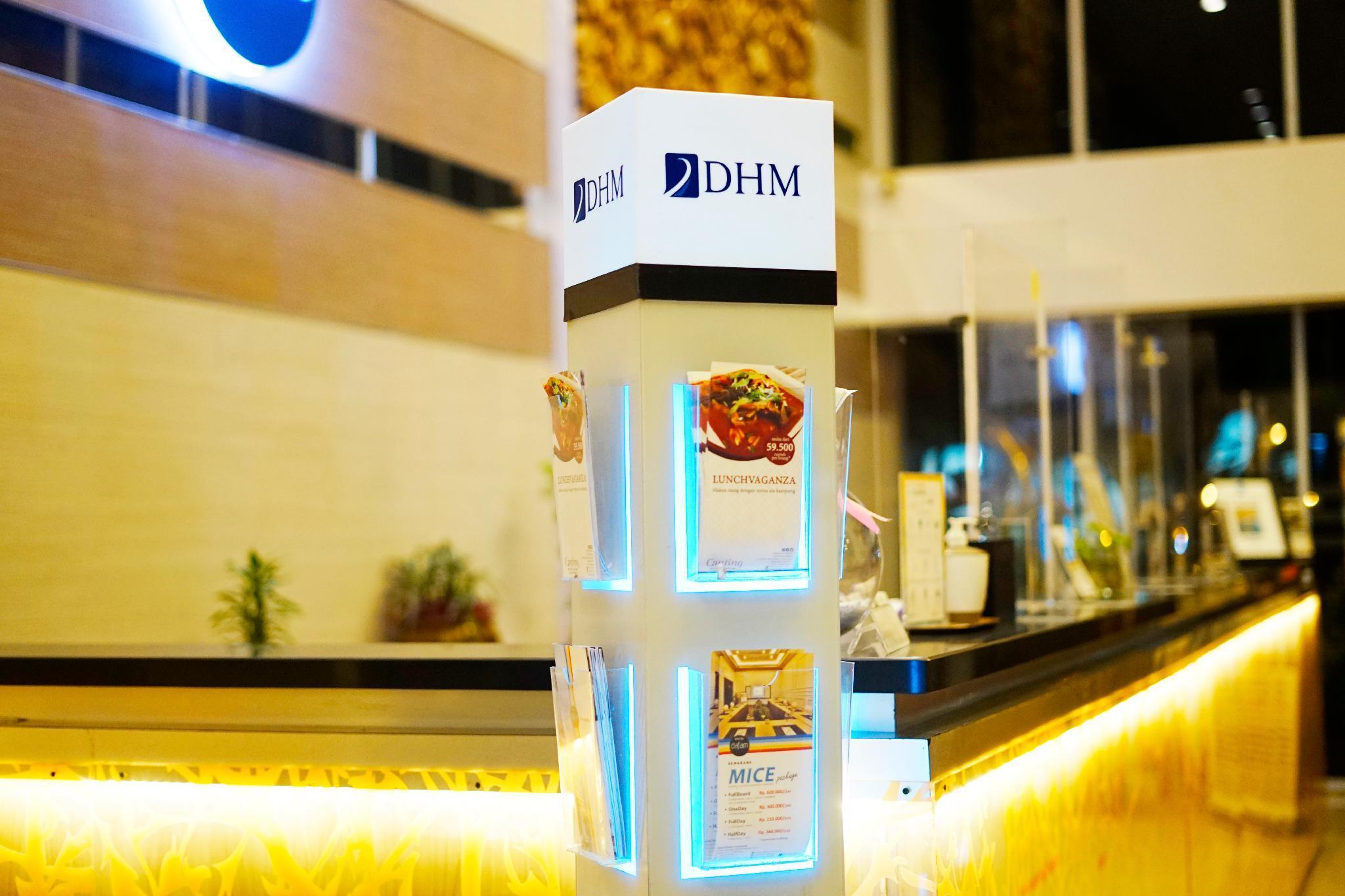 Hotel Dafam Пеканбару Экстерьер фото