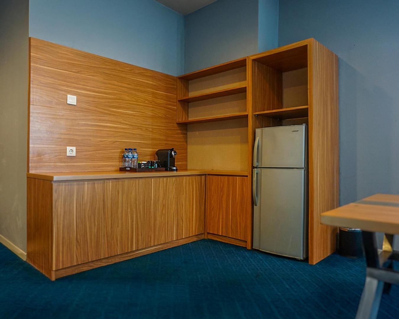 Hotel Dafam Пеканбару Экстерьер фото