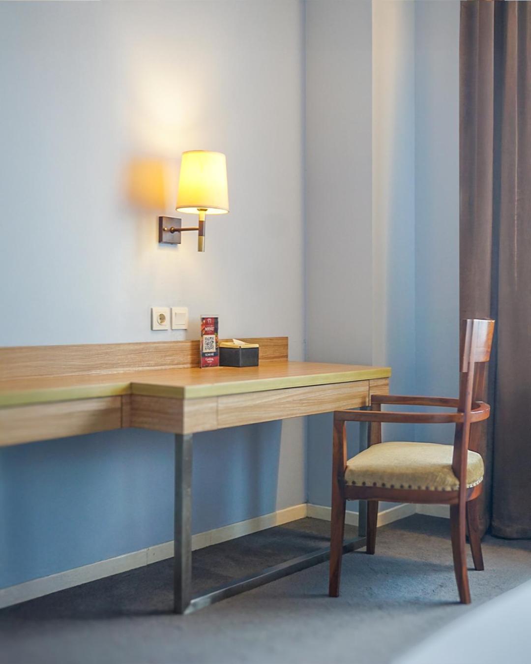 Hotel Dafam Пеканбару Экстерьер фото